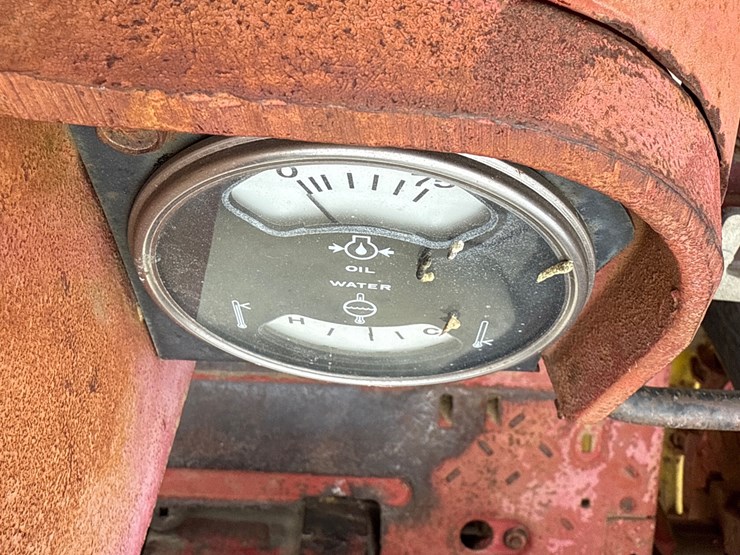 #85-•-1973-international-f1066-tractor-2610172u030459-inv#-42778-image-37