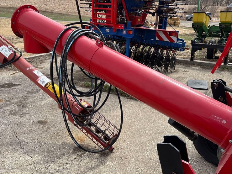 westfield-drive-over-pit-image-22