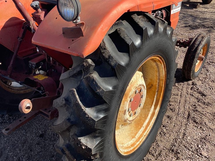 1980-allis-chalmers-5040-2wd-tractor—1-owner-image-9