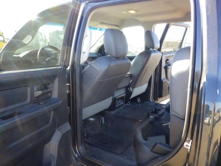 2016-dodge-1500-image-7