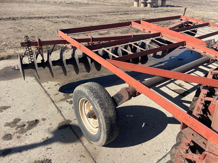 international-370-image-10