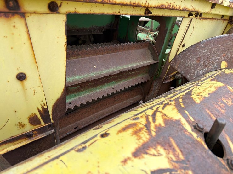 john-deere-3800-image-21
