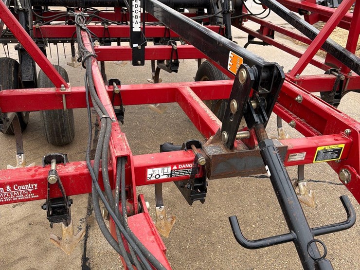 2011-case-ih-200-image-32