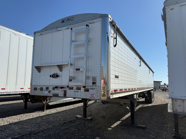 2022-wilson-hopper-bottom-image-2