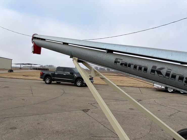 buhler-farm-king-1034-image-4