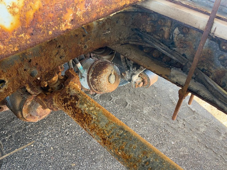 2004-caterpillar-c12-image-38