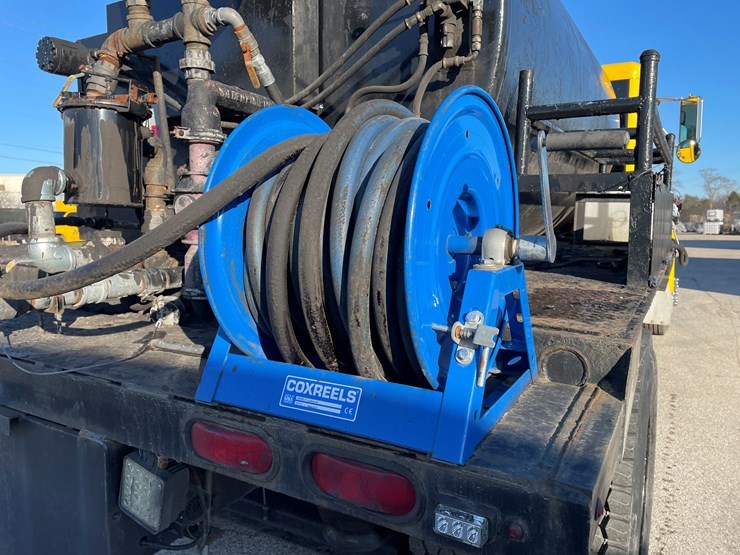 1999-peterbilt-330-image-19