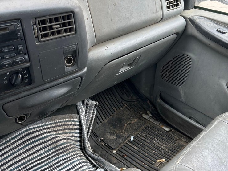 2003-ford-f250-image-31