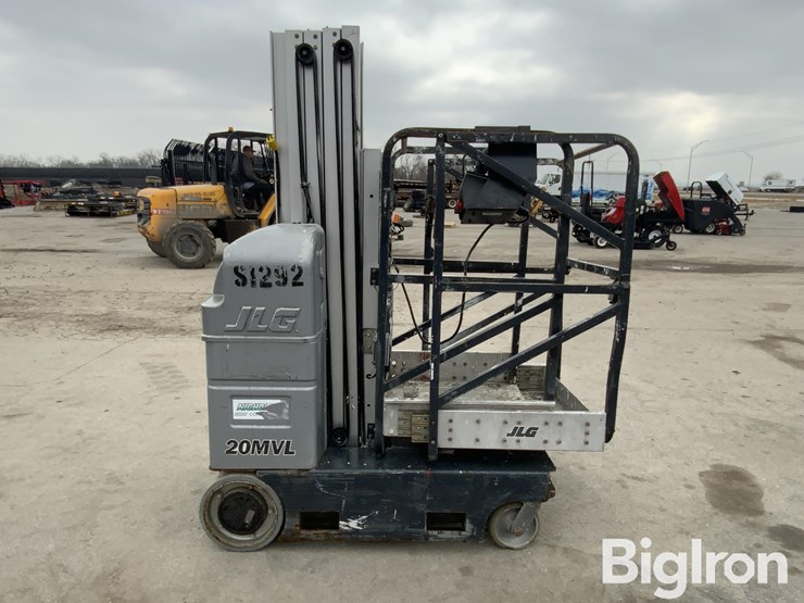 2015-massey-ferguson-730-image-4