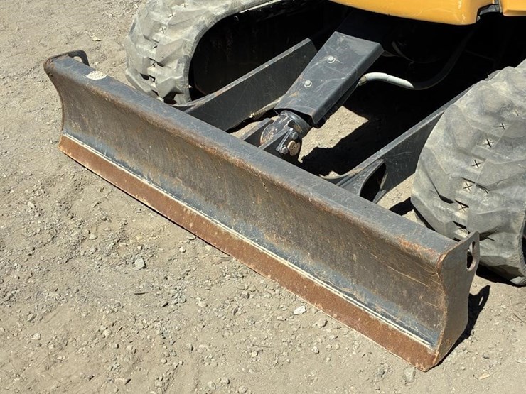 2024-deere-26-p-tier-image-13