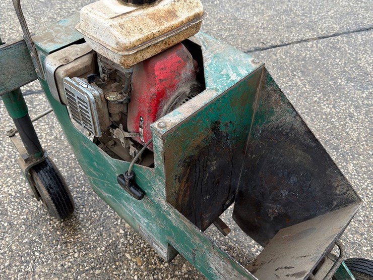 creative-walk-behind-curb-machine-image-4