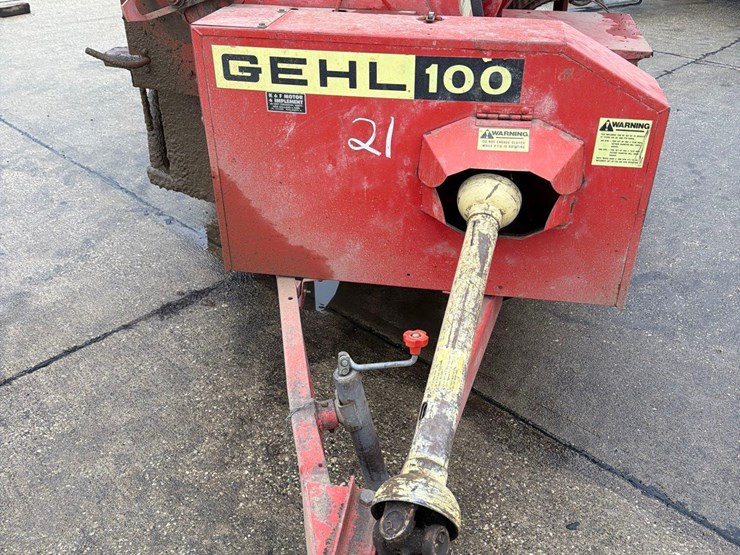 gehl-100-image-31