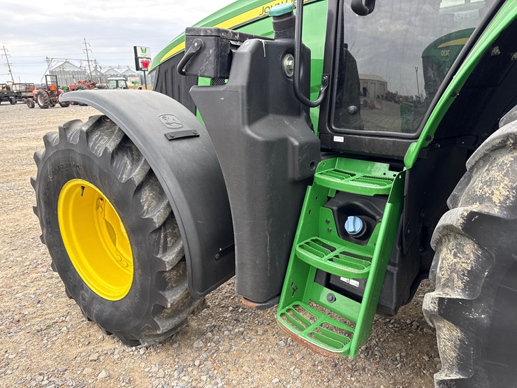 2023-john-deere-6120m-image-15