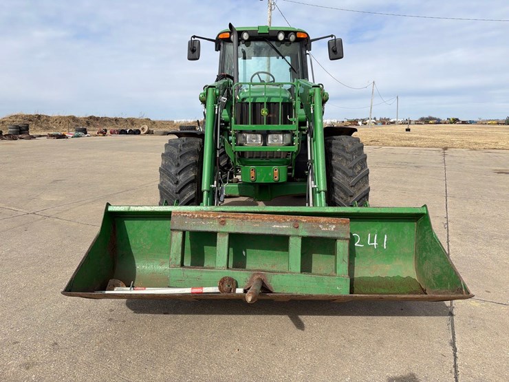 john-deere-7420-image-2