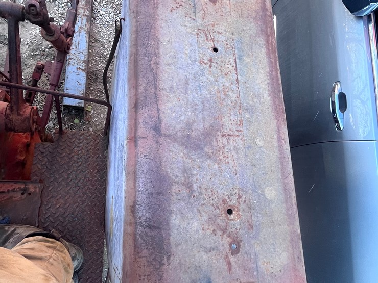 international-f706-image-4