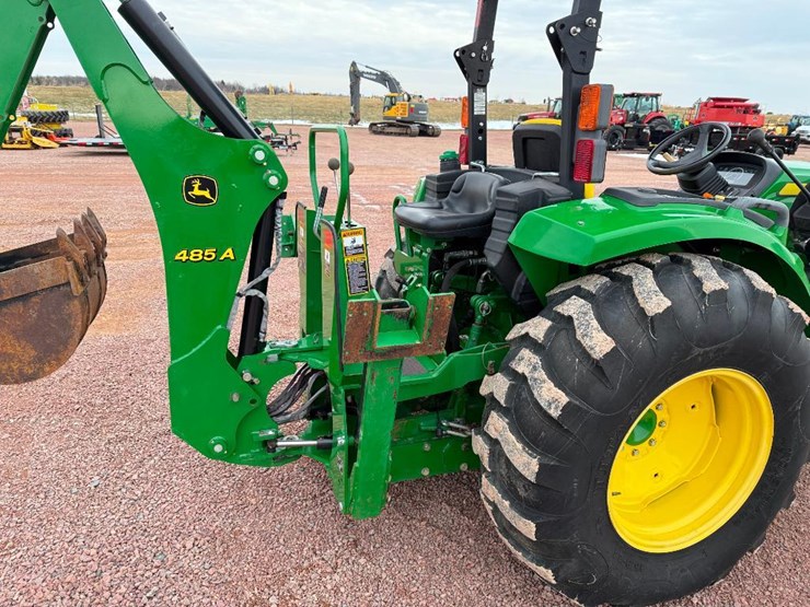 john-deere-4052m-image-27