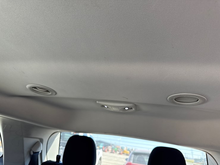 2012-dodge-journey-image-31