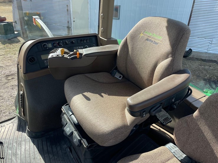 2007-john-deere-8230-image-46