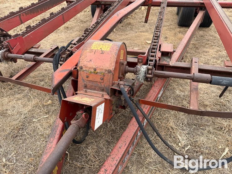 farmhand-8-bale-image-13