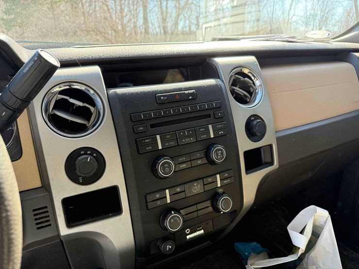 2011-ford-f150-image-22