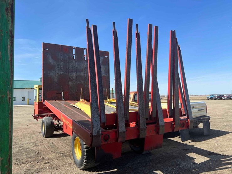 new-holland-1049-image-10