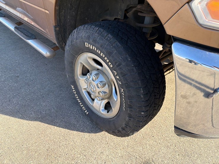 2011-dodge-ram-2500-image-13