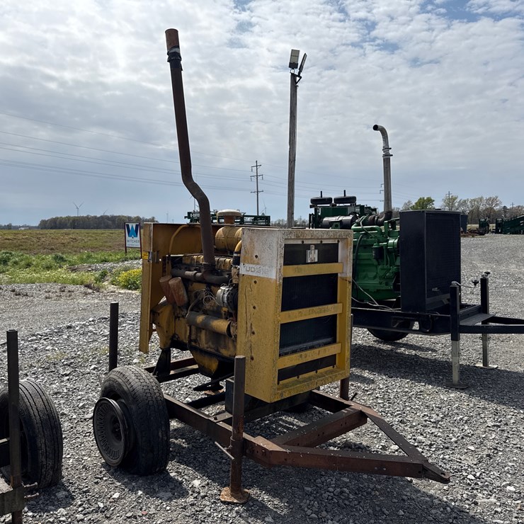 #67 • International UD312 6 cyl Power Unit w/ Trailer 7158912 INV# 43365