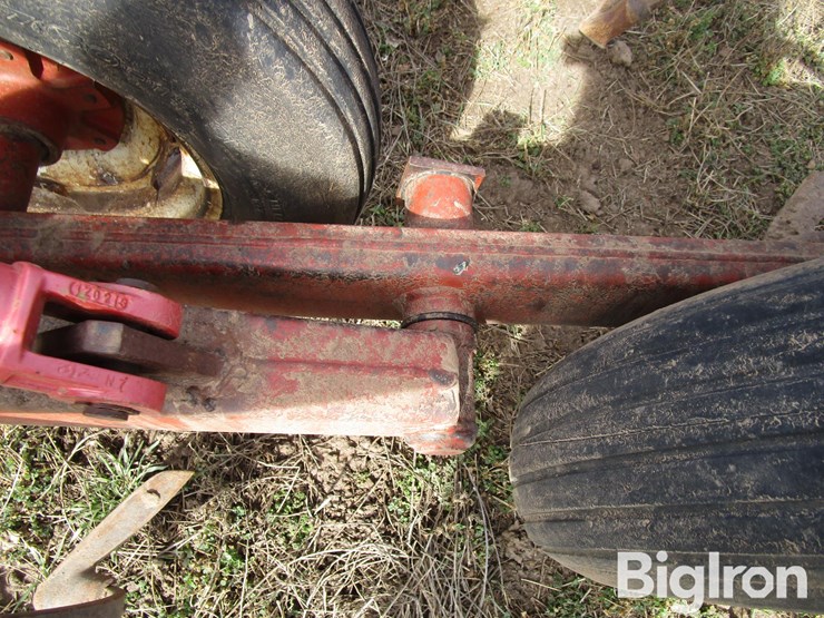 hesston-2210-image-19