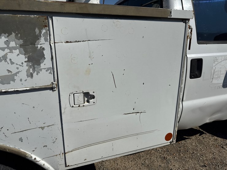 2007-ford-f550-image-30