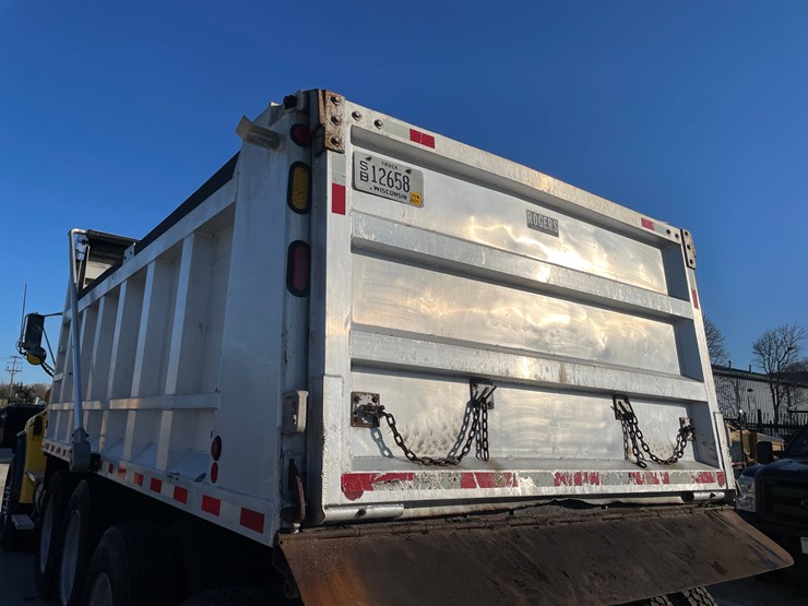 2006-caterpillar-c13-image-21