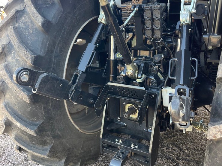 2013-case-ih-l765-image-19