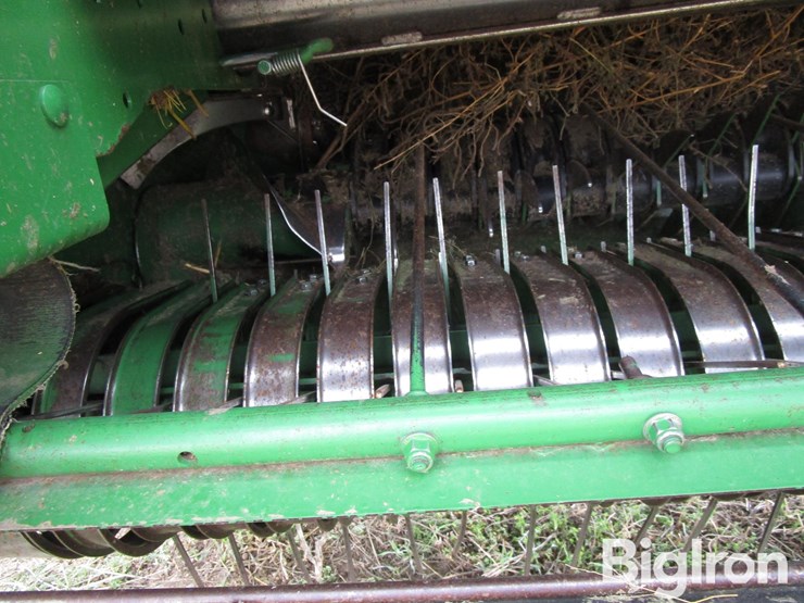 john-deere-568-image-14