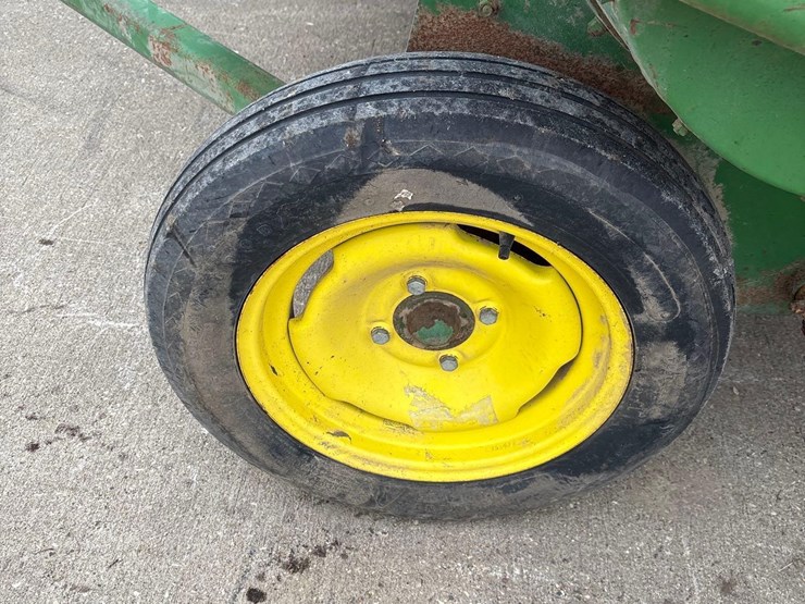 john-deere-24t-image-5