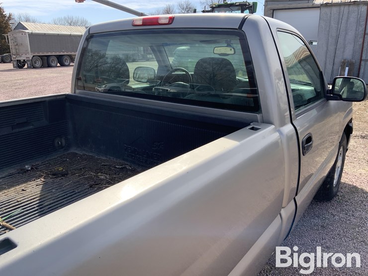 2003-chevrolet-silverado-1500-image-14