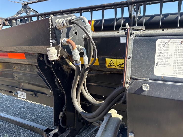 2013-case-ih-2152-image-28