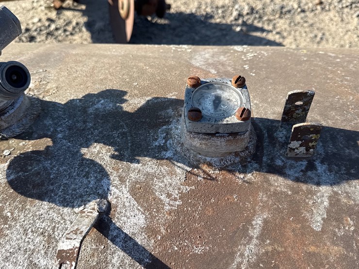 #5348-•-~250gal-propane-tank-image-10