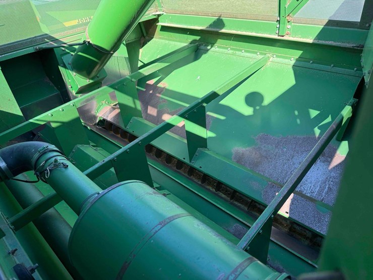 john-deere-7720-titan-image-30