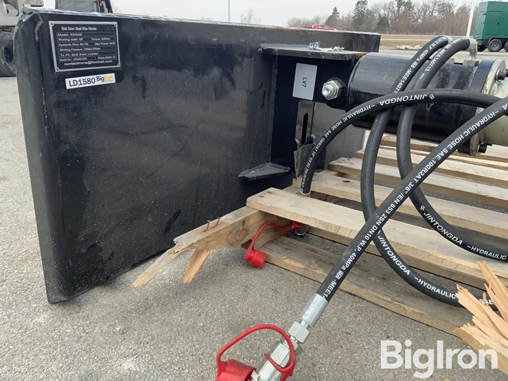 2025-massey-ferguson-730-image-12