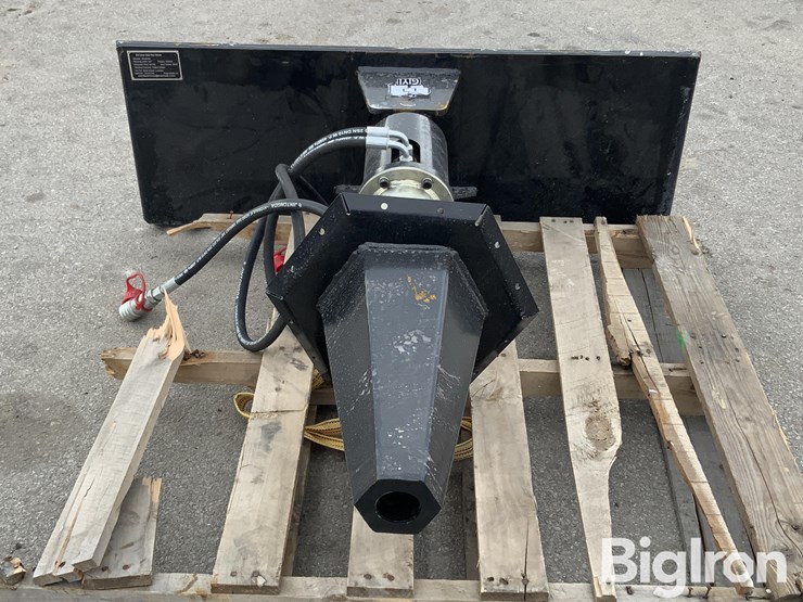 2025-massey-ferguson-730-image-2