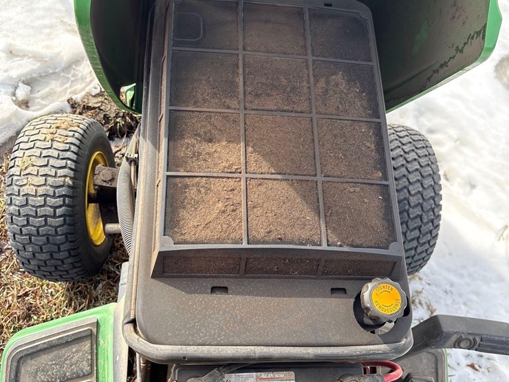 john-deere-345-image-26