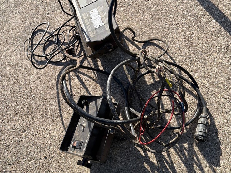 john-deere-7200-image-42