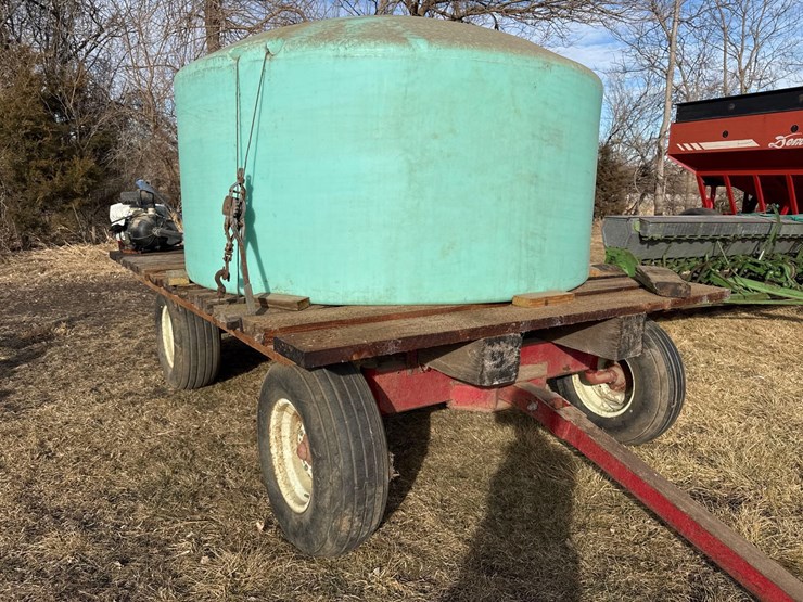 8ft-x-11-1/2ft-wooden-flatbed-with-water-tank-image-8
