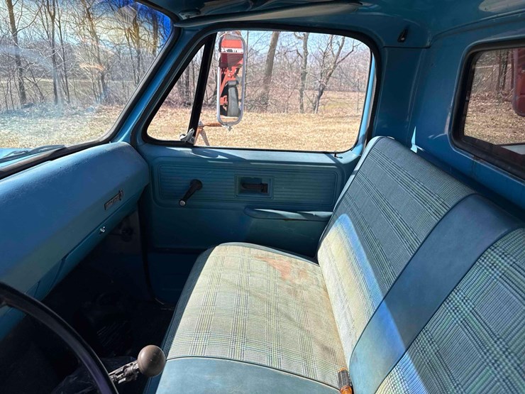 1977-chevrolet-custom-deluxe-image-33