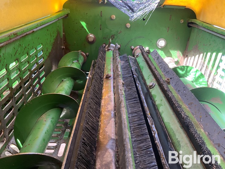 2004-john-deere-7460-image-15