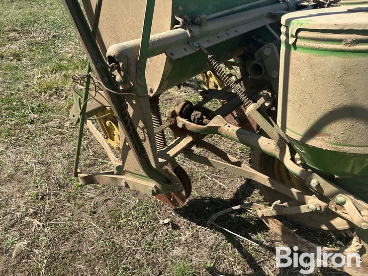 john-deere-1240-image-14