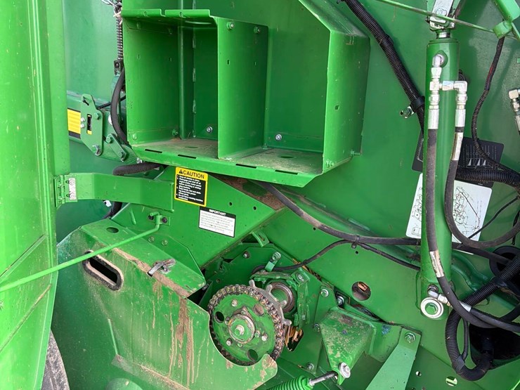 john-deere-568-image-24