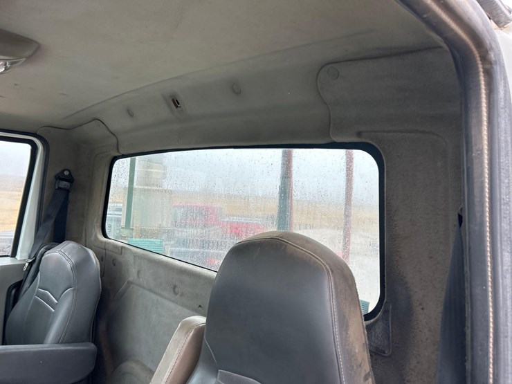 2011-international-prostar-image-42