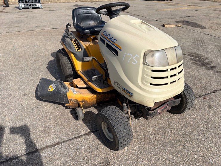 cub-cadet-lt1045-image-8