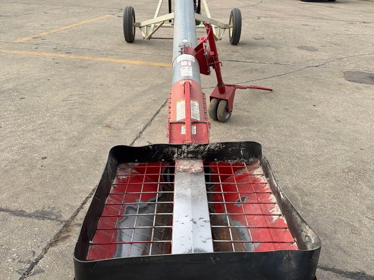 buhler-farm-king-1034-image-22