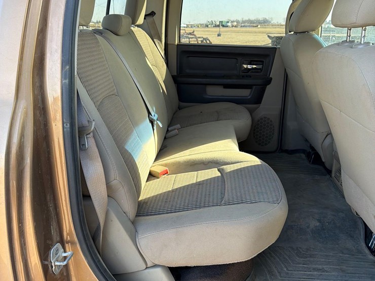 2011-dodge-ram-2500-image-27